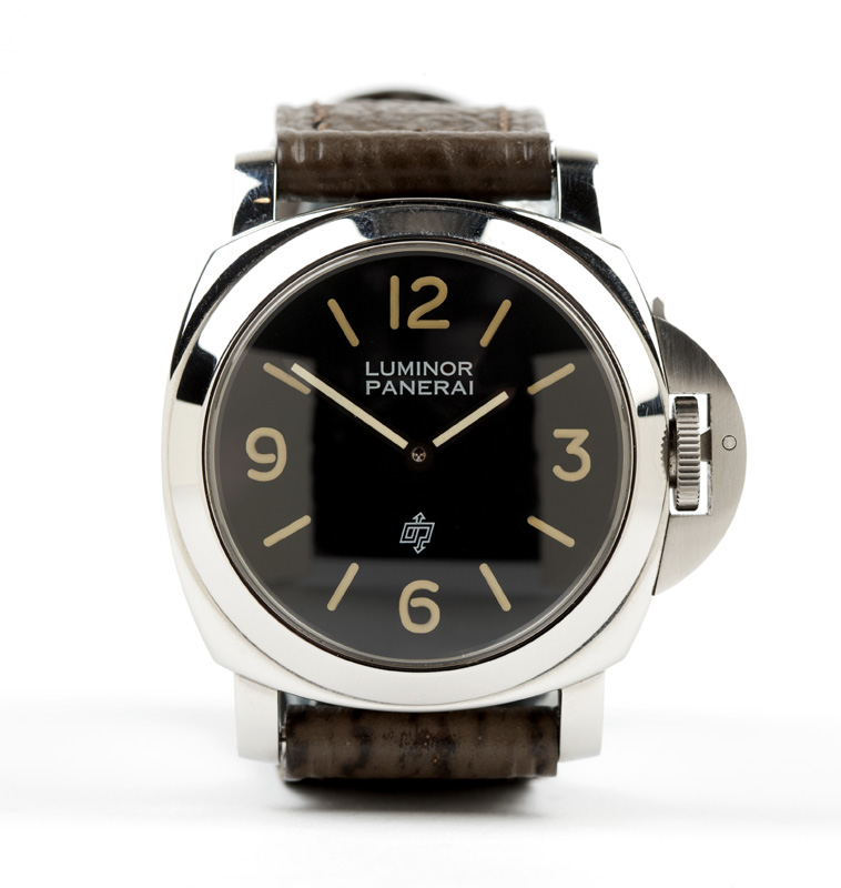 This stately Panerai Logo Pre-Vendome men’s wristwatch is slated to go up to the block with a $20,000 to $30,000 estimate. John Moran Auctioneers image