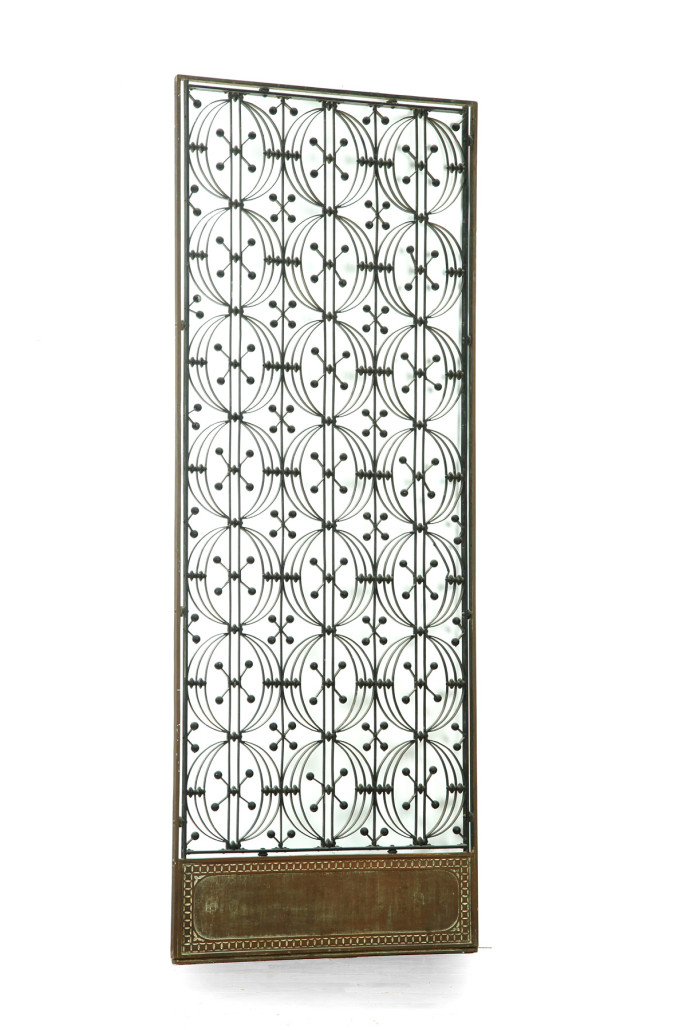 Elevator gate-screen