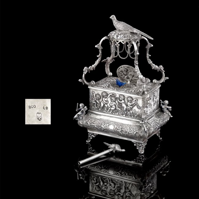 German silver mechanical singing bird box in the manner of Karl Griesbaum. Estimate: £1,500 – £2,000. Fellows image