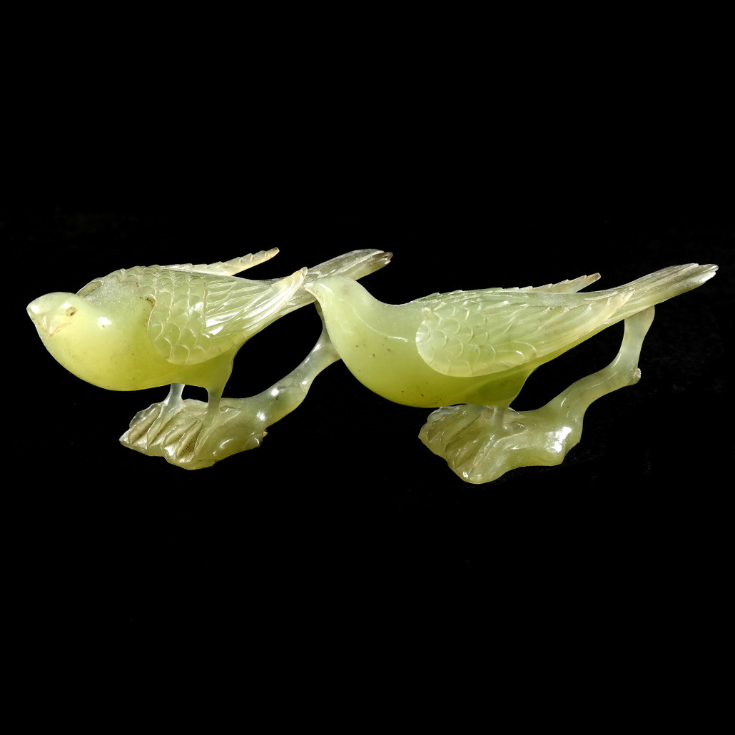 Lot-263_Pair-of-Chinese-Carved-Jade-Birds-Est.-200-to-300.jpg